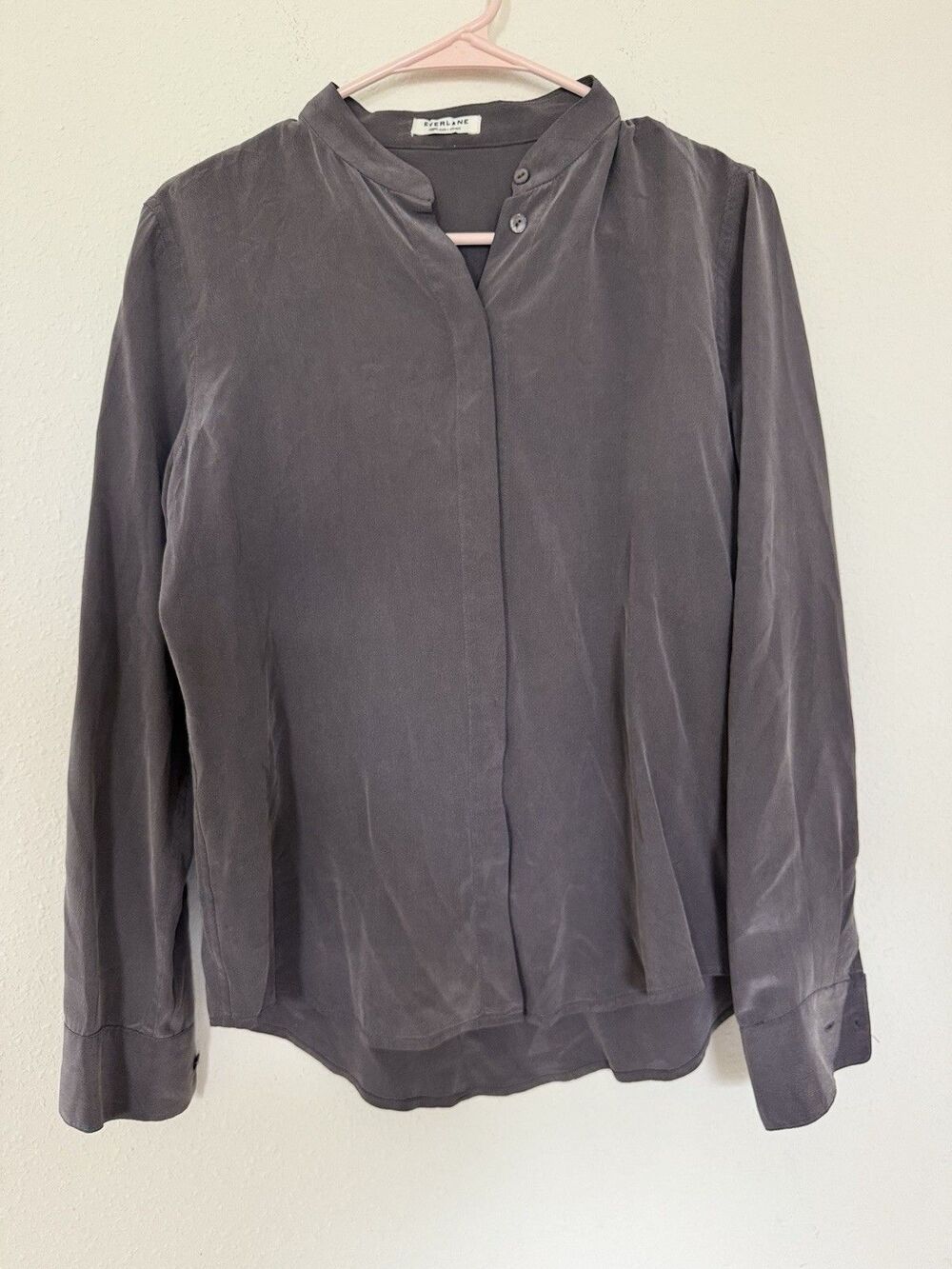 Everlane Silk Washable Blouse Size Small Workwear Classic Chic Top Minimalist